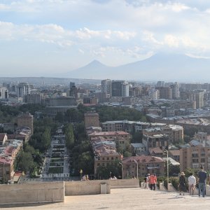 Blick auf Jerewan und den Berg Ararat.