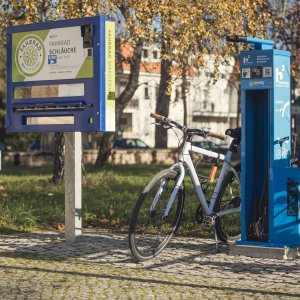 Fahrradreparaturstation an der Hochschule. Bild: Matthias Piekacz